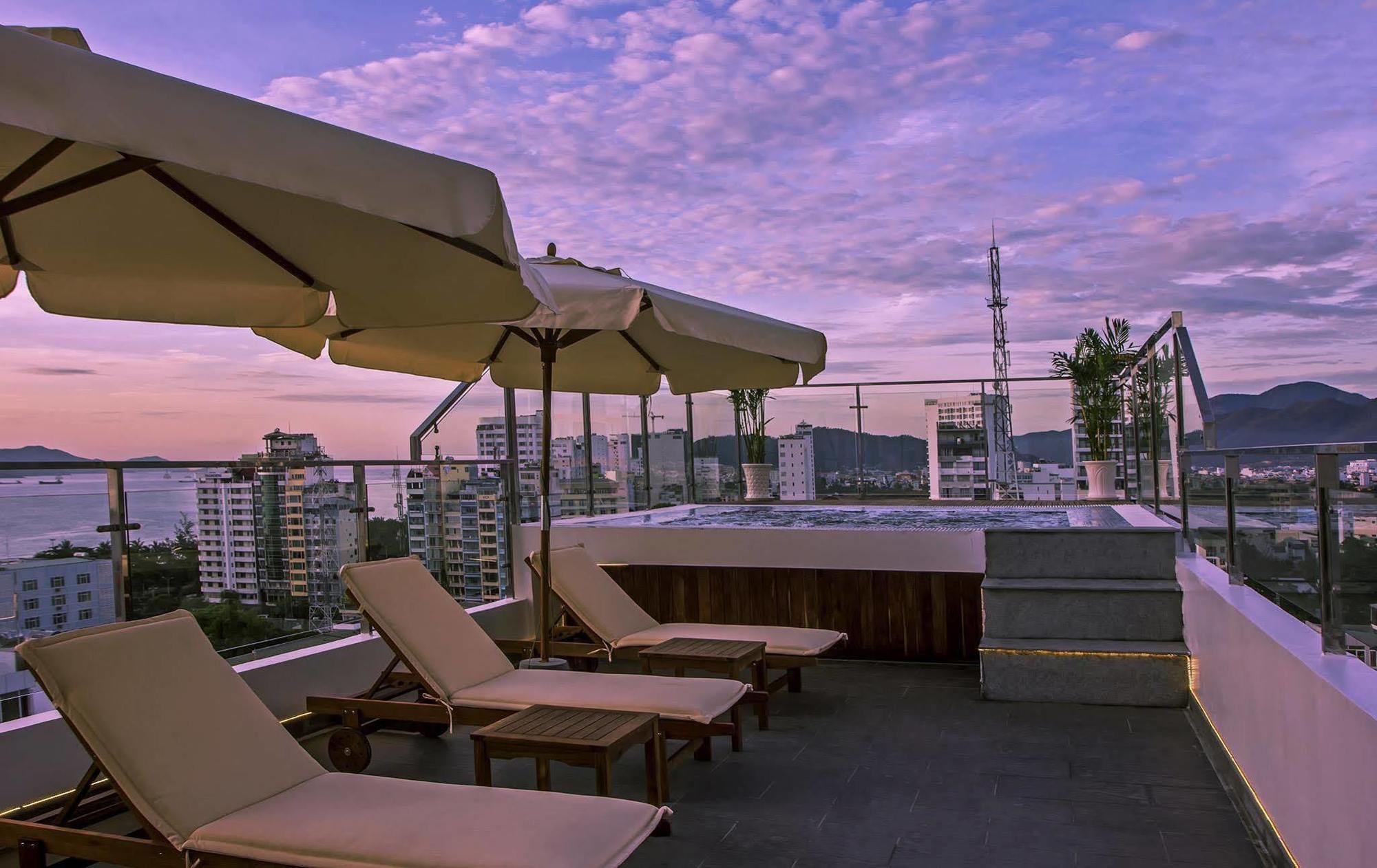 อโรมา ญาจัง บูทิก โฮเต็ล Hotel ญาจาง ภายนอก รูปภาพ