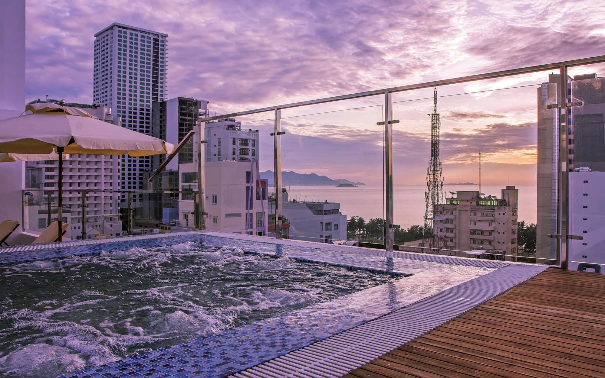 อโรมา ญาจัง บูทิก โฮเต็ล Hotel ญาจาง ภายนอก รูปภาพ